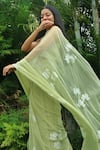 Meghstudio_Green Viscose Chiffon Hand Painted Saree With Unstitched Blouse Piece  _Online_at_Aza_Fashions