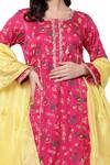 Buy_Shetab Kazmi_Pink Modal Satin Floral, Gota Patti Round Neck Tulip Print Kurta Set _Online_at_Aza_Fashions