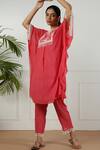 Buy_OMI_Coral Linen Embroidered Round Kaftan And Pant Set 