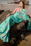 Buy_LASHKARAA_Green Silk Print Tropical Floral Sweetheart Neck Pre-draped Saree With Blouse _Online_at_Aza_Fashions