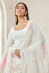 Lashkaraa_White Plain Kalidar Pishwas Kurta Set _Online_at_Aza_Fashions