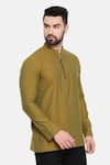 Mayank Modi - Men_Green Malai Cotton Plain Short Kurta  _at_Aza_Fashions