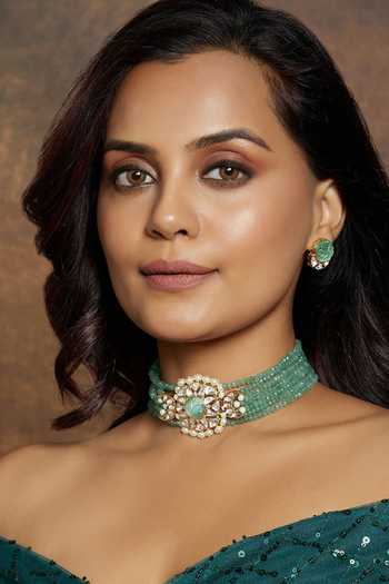 Joules by Radhika_Green Metallic Thread, Stones Handcrafted Kundan Embellished Choker Set _Online_at_Aza_Fashions