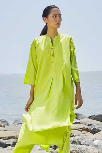Green Cotton Solid With Embroidered Straight Tunic main image 1