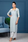 Pheeta_Grey Cotton Printed Floral Peter Pan Collar Straight Kurta And Set _Online_at_Aza_Fashions