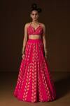 Pooja Rajgarhia Gupta_Fuchsia Flat Chiffon Printed Leaf Plunge V Neck Javitri Lehenga Set _at_Aza_Fashions