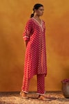 Rekha Agra_Magenta Crepe Printed Bandhej V Neck Straight Kurta And Pant Set _Online_at_Aza_Fashions