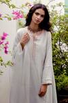 Buy_Sitaraa_Grey Habutai Silk Embroidery Geometric Round Notched Neck Kurta Pant Set _Online_at_Aza_Fashions