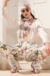 Reynu Taandon_Cream Crepe Digital Prints Floral Collared Neck Plain Shirt And Pant _at_Aza_Fashions