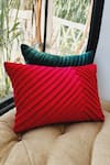 Throwpillow_Red Blend Of Cotton And Polyester Pleated Cushion Pillow Cover _Online