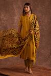 Buy_The Home Affair_Yellow Chiffon Gota Patti, Embroidery Round Neck Handblock Print Slit Kurta Set _Online_at_Aza_Fashions
