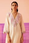 Sureena Chowdhri_Ivory Silk Chanderi Embroidered Floral Mystic Blooms Kurta Set  _at_Aza_Fashions