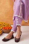 Shipraa Grover_Purple Mul Cotton Embroidered Resham Round Luna Kurta And Pant Set _Online_at_Aza_Fashions