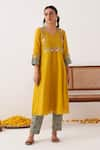 Shipraa Grover_Yellow Chanderi Tissue Embroidered Sequin Arya Floral Bodice Kurta And Pant Set _Online_at_Aza_Fashions