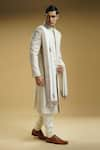 Kommal Sood_Off White Georgette Embroidered Jaal Sherwani Set With Stole  _at_Aza_Fashions