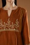 OMI_Orange Cotton Embroidery Split V-neck Placement Flower Vine Kurta Set _Online_at_Aza_Fashions