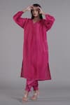 Buy_AFFROZ_Pink Linen V Neck Oversized Kurta And Pant Set _Online_at_Aza_Fashions