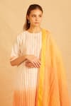 Shop_Banana Labs_White Cotton Tassels Round Neck Carrot Ombre Kurta Pant Set _Online_at_Aza_Fashions