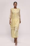 Buy_MAYU KOTHARI_Yellow Organza With Shantoon Hand Embroidered Roses Pastel Kurta  _Online_at_Aza_Fashions