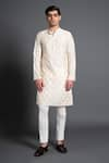 Raghavendra Rathore Jodhpur_Off White Chanderi Silk Embroidered Thread Floral Woven Kurta _Online_at_Aza_Fashions