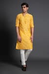 Raghavendra Rathore Jodhpur_Yellow Chanderi Silk Embroidered Thread Floral Pattern Kurta _Online_at_Aza_Fashions