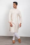 Buy_Arjan Dugal_White Chanderi Silk Kurta Set_at_Aza_Fashions