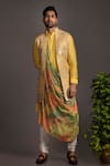 Buy_Jayesh Shah_Yellow Blended Silk Embroidered Geometric And Draped Bundi With Kurta Set _Online_at_Aza_Fashions