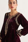 Anantaa by Roohi_Purple Velvet Embroidery Notched Kurta _at_Aza_Fashions