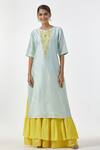 Buy_Anantaa By Roohi_Green Silk Chanderi Floral Motifs Round Straight Kurta _at_Aza_Fashions