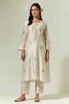 Buy_Anantaa By Roohi_Off White Silk Chanderi Floral Round Embroidered Kurta _at_Aza_Fashions