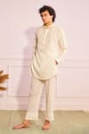 Buy_Artless_White Bamboo Fabric Plain Pintuck Short Kurta _at_Aza_Fashions