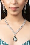 Shop_Auraa Trends_Green Zari Zircon Necklace Set _at_Aza_Fashions