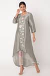 Buy_Archana Shah_Grey Blended Silk Embroidered Kurta And Pant Set _at_Aza_Fashions