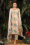 Baise Gaba_White Kurta And Pant Modal Satin Dupatta Chiffon Printed Floral V Neck Set _Online_at_Aza_Fashions