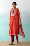 Basanti - Kapde Aur Koffee_Red Cotton Embroidered Bandhani Notched Print Kurta Set For Women_Online_at_Aza_Fashions