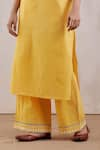 Buy_TIC_Yellow Cotton Print Geometric V Neck Kurta Palazzo Set _Online_at_Aza_Fashions