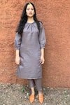 Buy_Chambray & Co._Purple Handloom Cotton Silk Round Tunic _at_Aza_Fashions