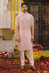 Buy_Chhavvi Aggarwal_Peach Crepe And Glaze Cotton Printed Floral Kurta & Pant Set _at_Aza_Fashions