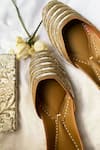 Buy_Kurrbat_Gold Embroidered Chandelier Juttis _at_Aza_Fashions