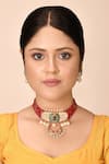 Samyukta Singhania_Gold Plated Kundan Pendant Beaded Choker Set _Online_at_Aza_Fashions