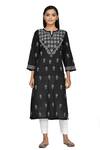 Buy_The Chikankarists_Black Hand Embroidered Chikankari Cotton Kurta_at_Aza_Fashions