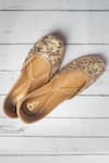 Buy_Vareli Bafna_Beige Embroidered Linen Juttis_at_Aza_Fashions