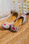 Shop_Cilwana Studio_White Embroidered Aari Juttis _at_Aza_Fashions