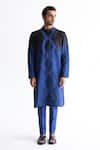 Buy_Kaha_Blue Linen Geometric Ombre-dyed Kurta And Pant Set _Online_at_Aza_Fashions