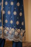 Mulmul_Blue 100% Pure Mulmul Embroidered Floral V Periyar Kurta And Pant Set _Online_at_Aza_Fashions