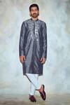 Buy_DiyaRajvvir_Grey Cotton Silk Embroidered Straight Kurta _at_Aza_Fashions