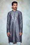 DiyaRajvvir_Grey Cotton Silk Embroidered Straight Kurta _Online_at_Aza_Fashions