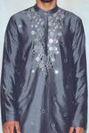 Buy_DiyaRajvvir_Grey Cotton Silk Embroidered Straight Kurta _Online_at_Aza_Fashions