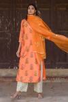 Buy_Gulabo Jaipur_Orange Chikan Leaf Neck Floral Print Kurta Set _Online_at_Aza_Fashions