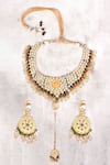 Buy_Auraa Trends_Gold Plated Diamonds, Stones Floral Kundan Necklace Set _at_Aza_Fashions
